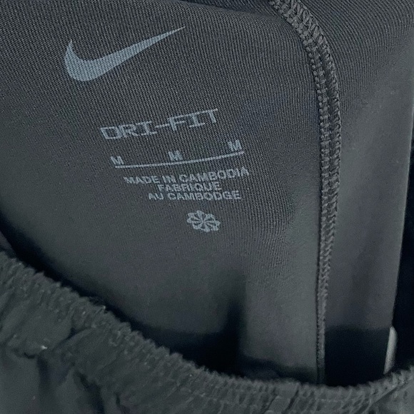 NEW Nike Running DRI-FIT ELEMENT PANT Size Medium Womens Black Zip Leg Jogger 16 - Picture 4 of 8